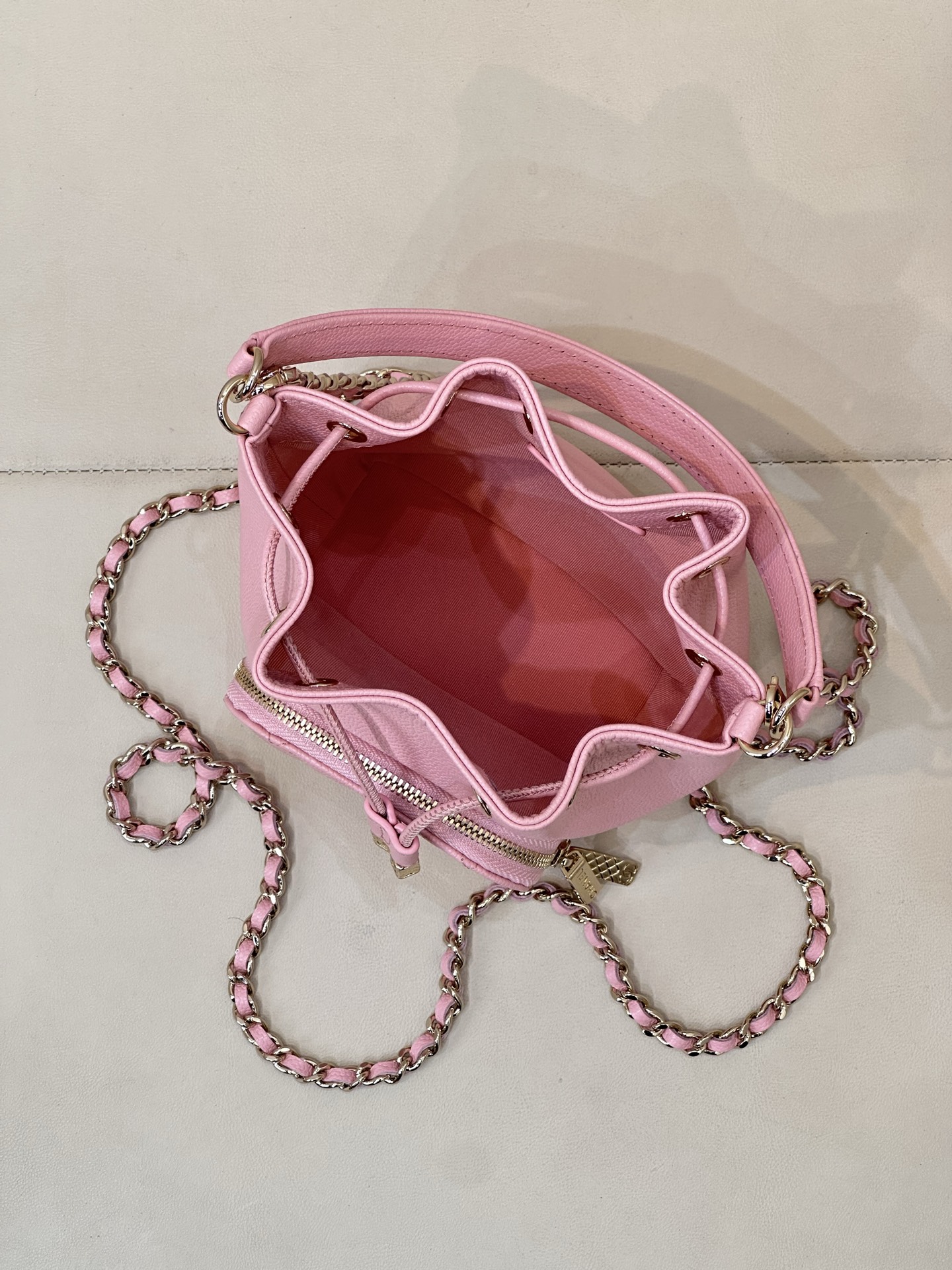 Chanel 25B Mini Chain Drawstring Bucket Bag - Image 6