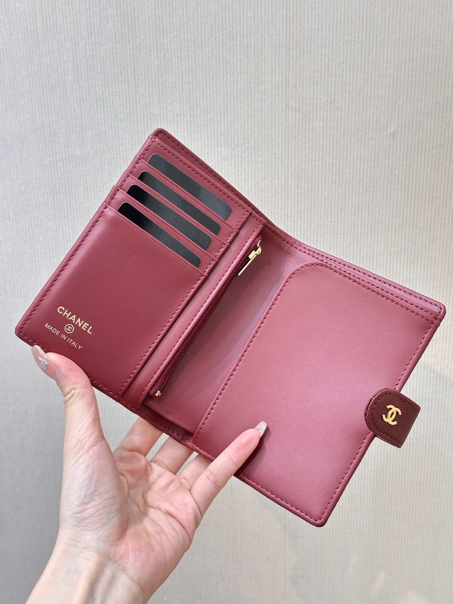 Chanel 96066 Leather Wallet - Image 6