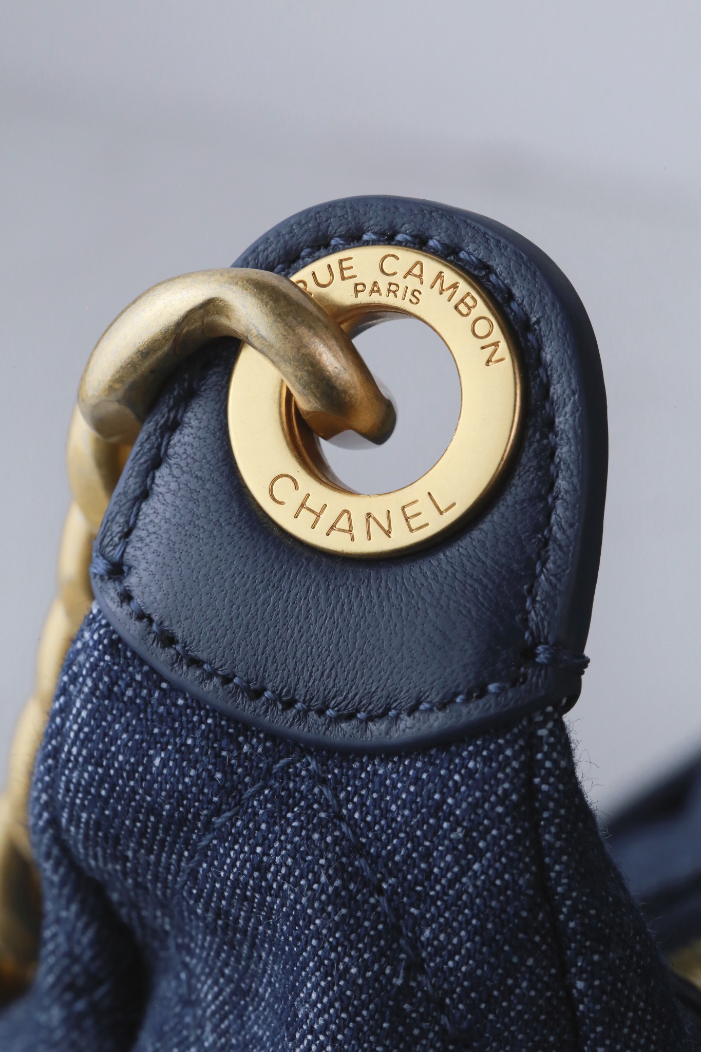 Chanel 25C Denim Hobo Bag - Image 6