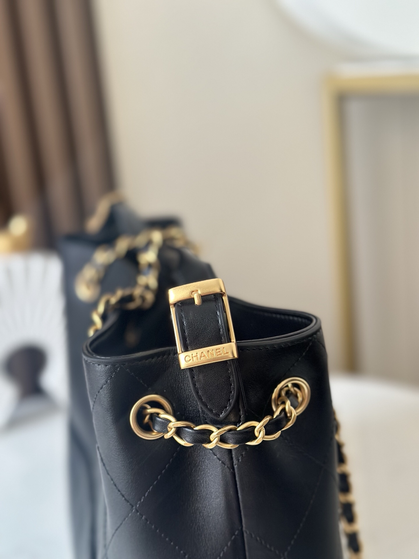 Chanel 25A Small Calfskin Handbag - Image 6