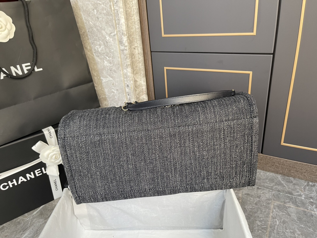 Chanel Classic Travel Shopping Tote Bag - Image 6