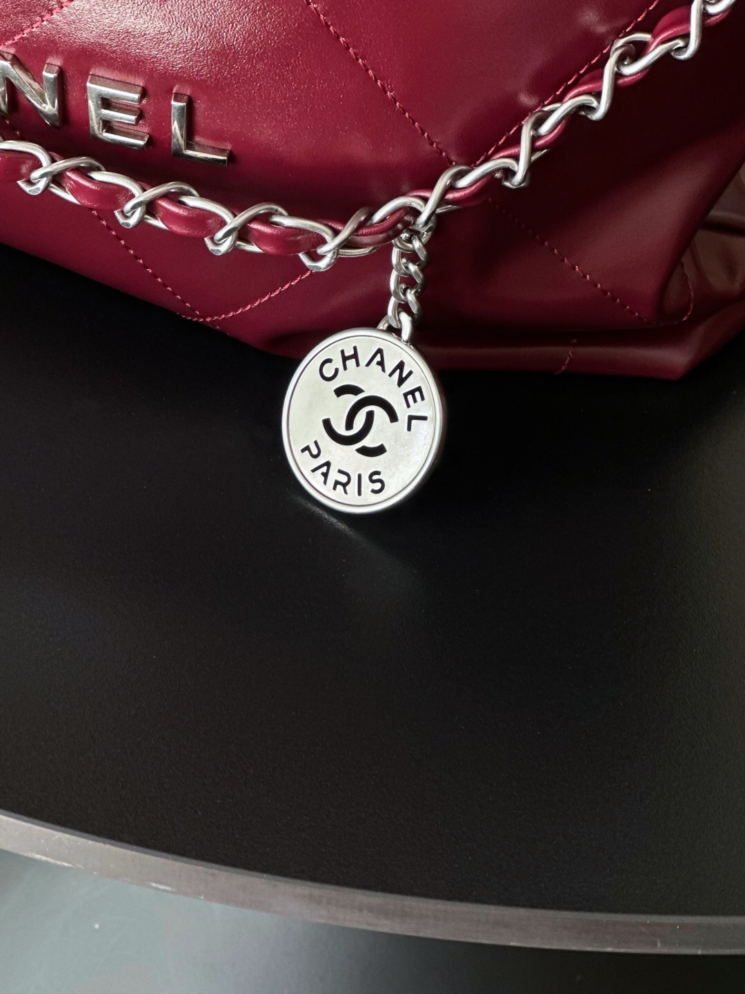 Chanel AS3260 Drawstring Shoulder Bag - Image 6