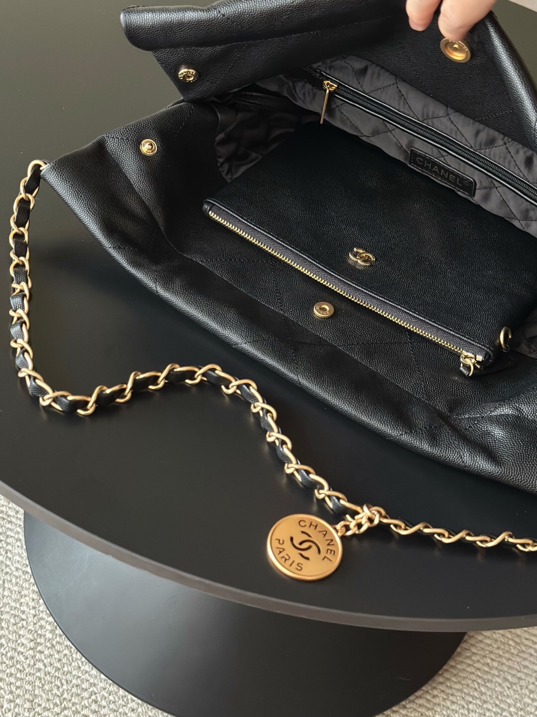 Chanel AS3260 Oiled Waxed Calfskin Shoulder Bag - Image 6