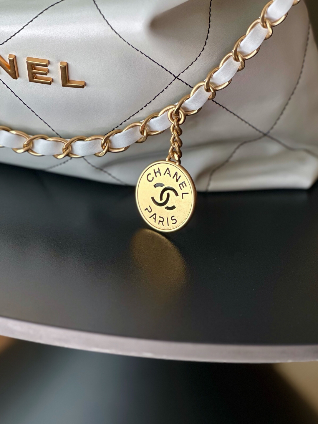 Chanel AS3261 Waxed Calfskin Shoulder Bag - Image 6