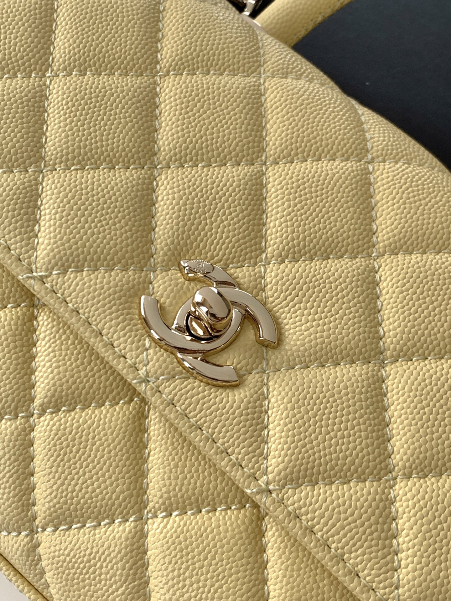 Chanel Coco Handle Top-Handle Handbag - Image 6