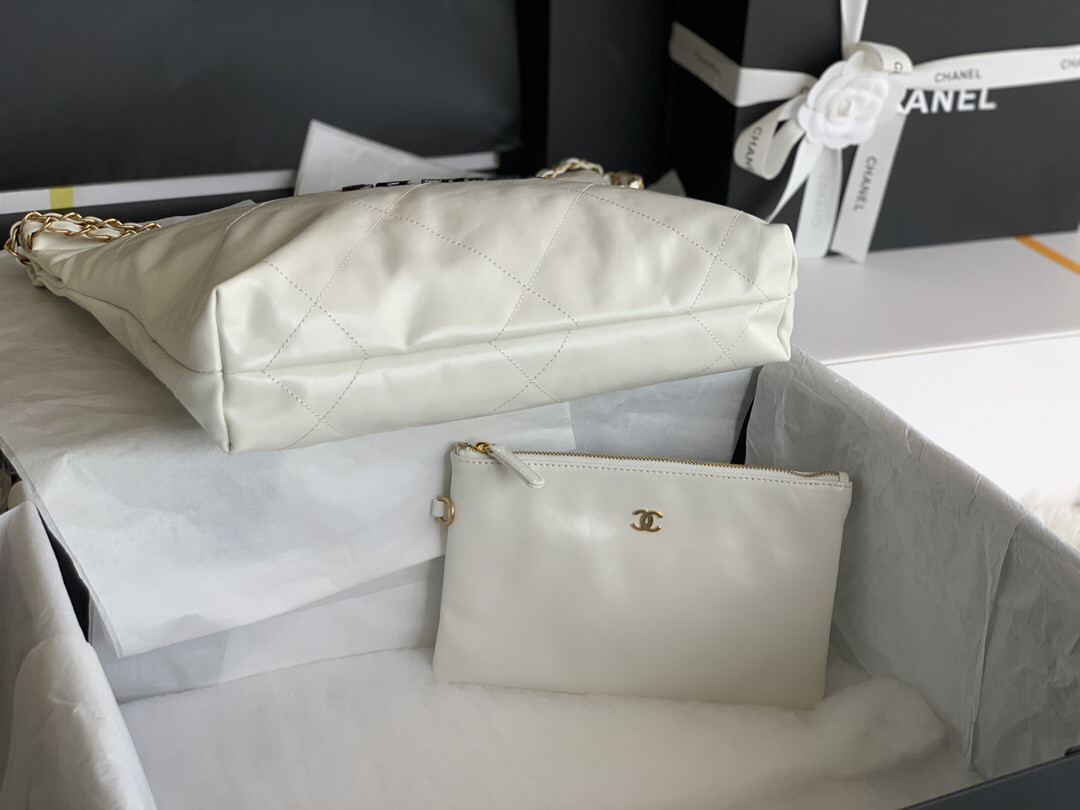 Chanel 2022 Drawstring Shoulder Bag - Image 6