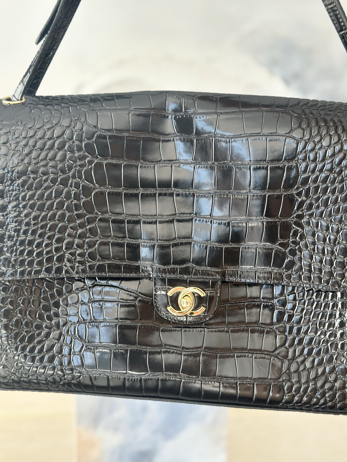 Chanel Black Crocodile-Pattern Maxi Flap Handbag with Gold Buckle - Image 6