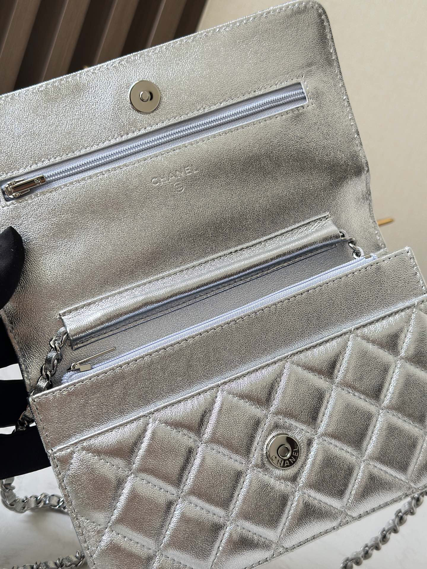 Chanel Wallet on Chain - Image 6