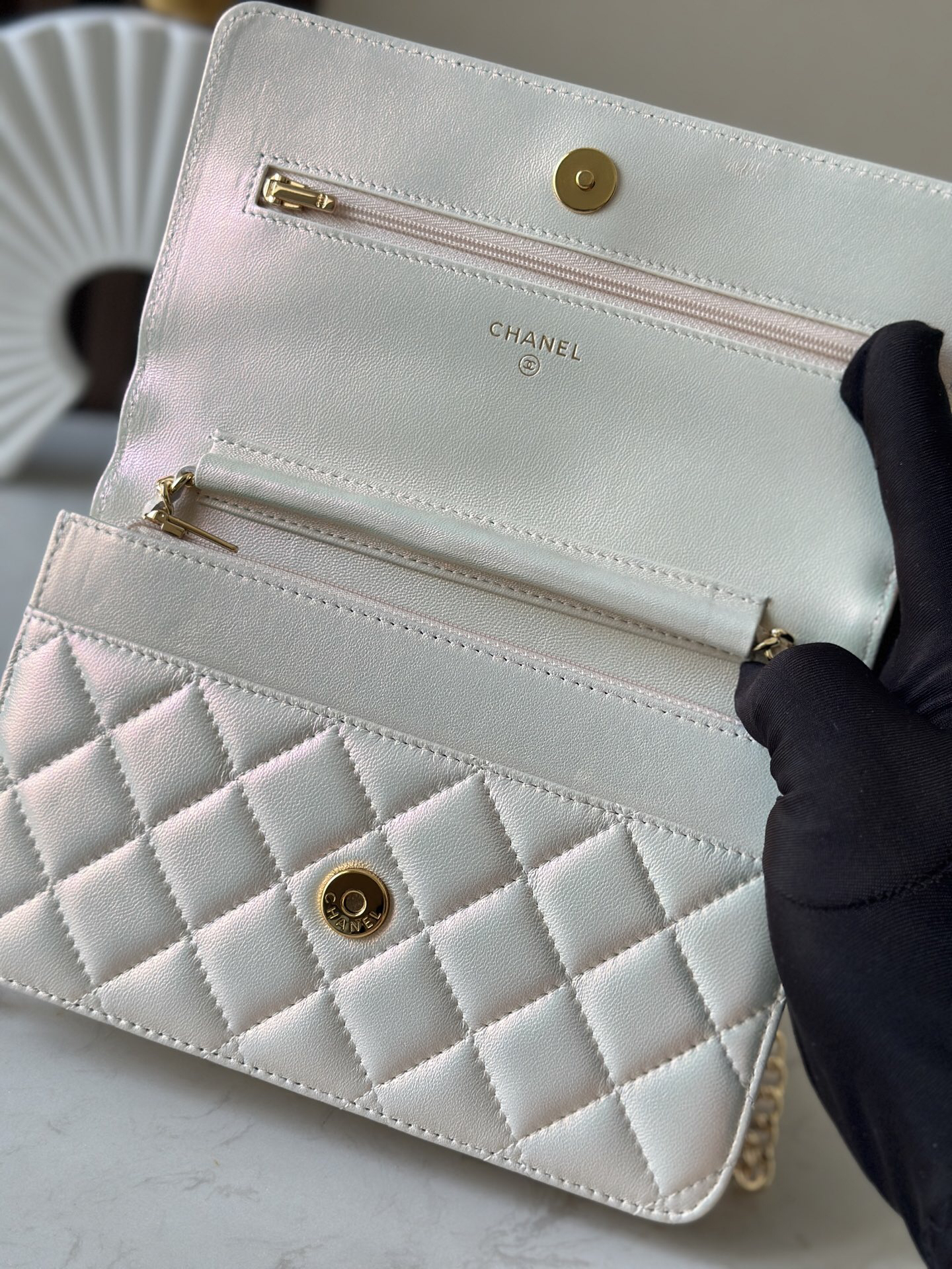 Chanel Wallet on Chain - Image 6