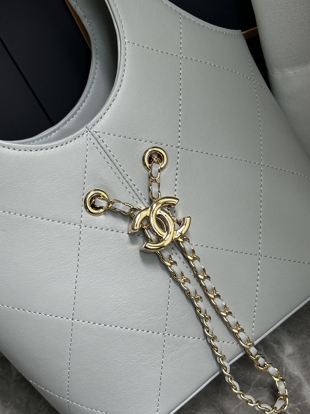 Chanel 26S Small Basket Hobo Bag - Image 6