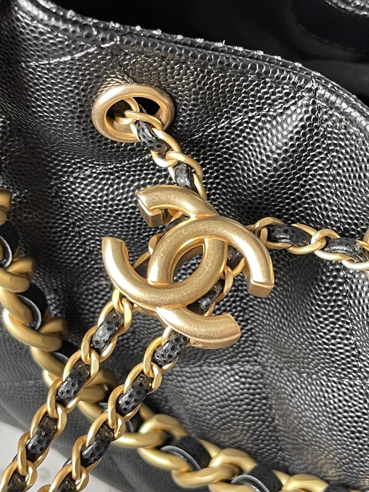 Chanel 25C Quilted Leather Hobo Shoulder Bag - Image 6