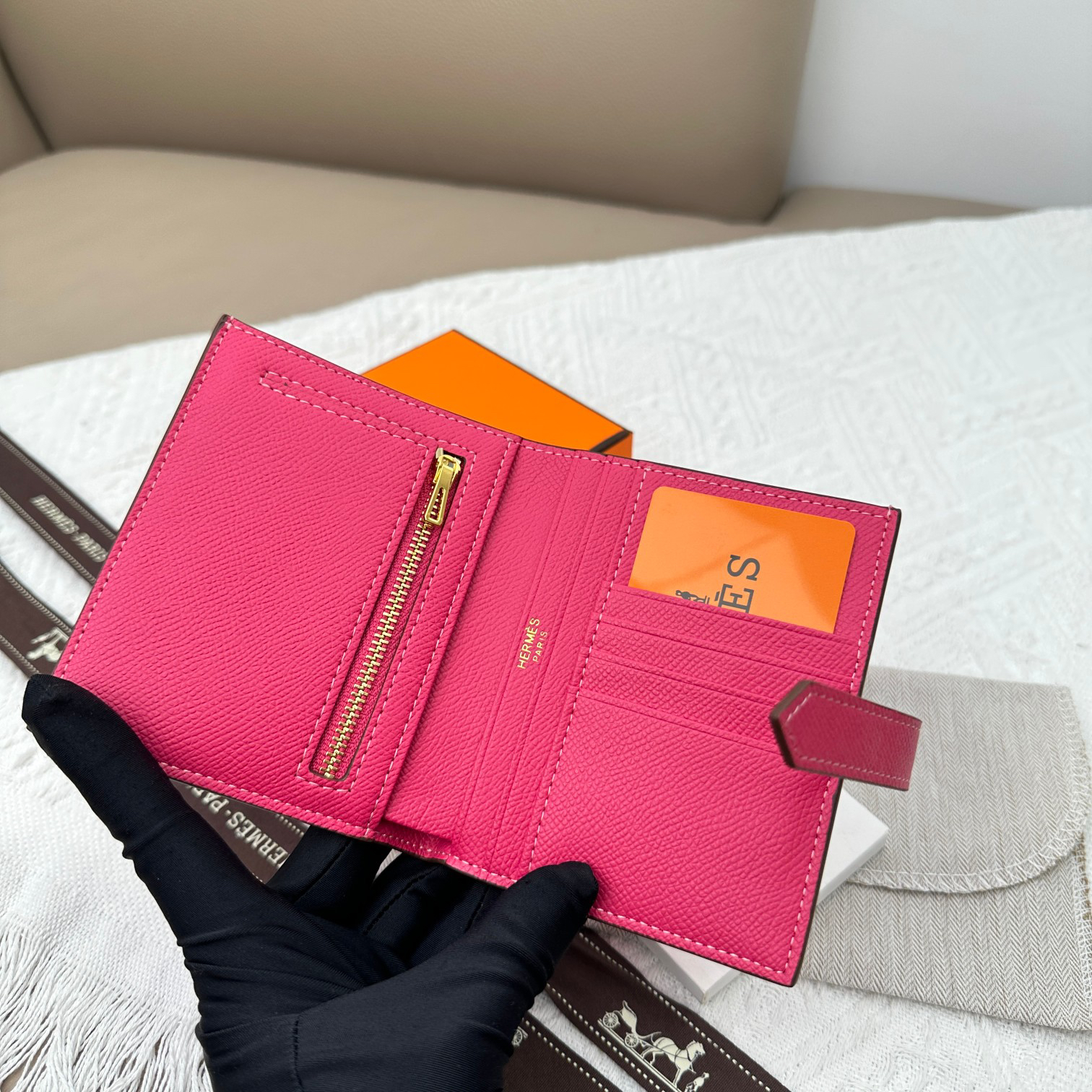 Hermès Palm-Grain Leather Wallet with Gold-Tone Hardware - Image 6