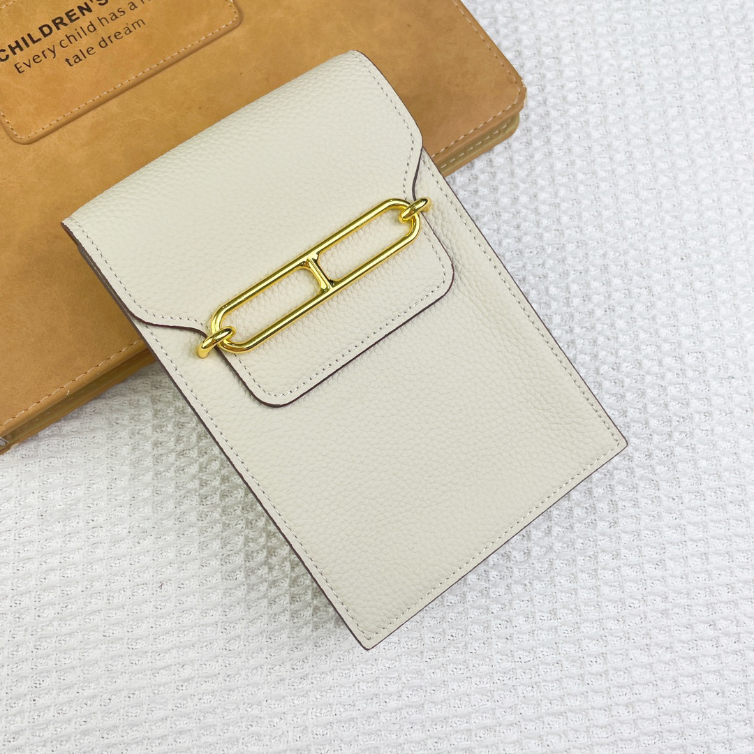 Hermes Pig Nose Shoulder Bag in Togo Calfskin - Image 6