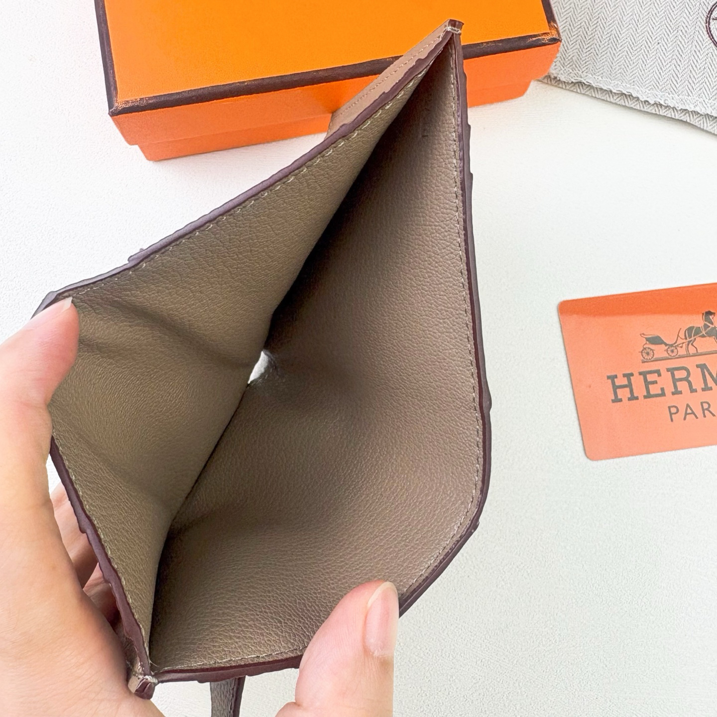 Hermès Bearn Togo Leather Wallet - Image 6