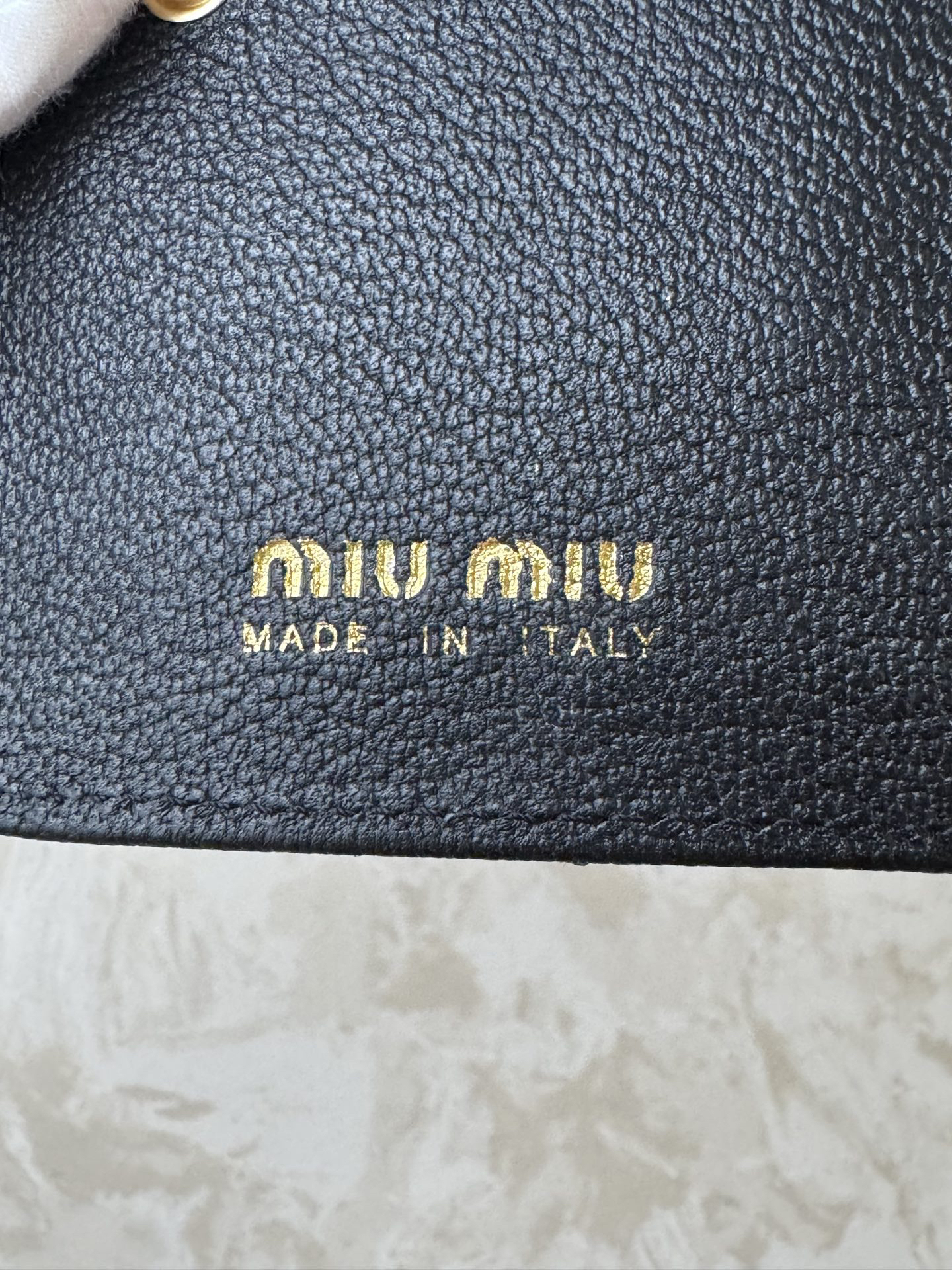 Miu Miu Leather Slim Wallet - Image 6
