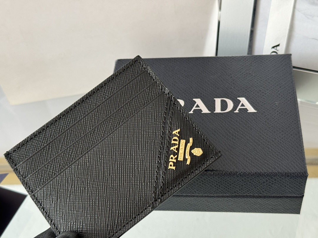 Prada Men's Saffiano Leather Card Holder - Image 6