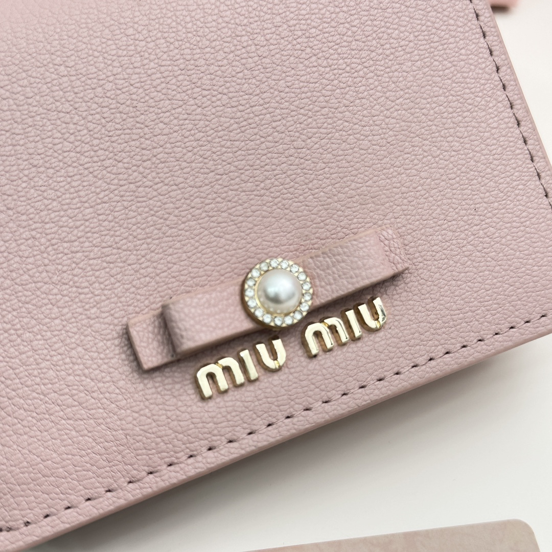 Miu Miu Leather Wallet - Image 6