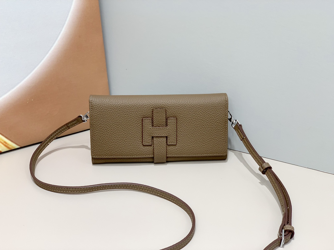 Hermes Women's Togo Calfskin Shoulder Bag - Image 6