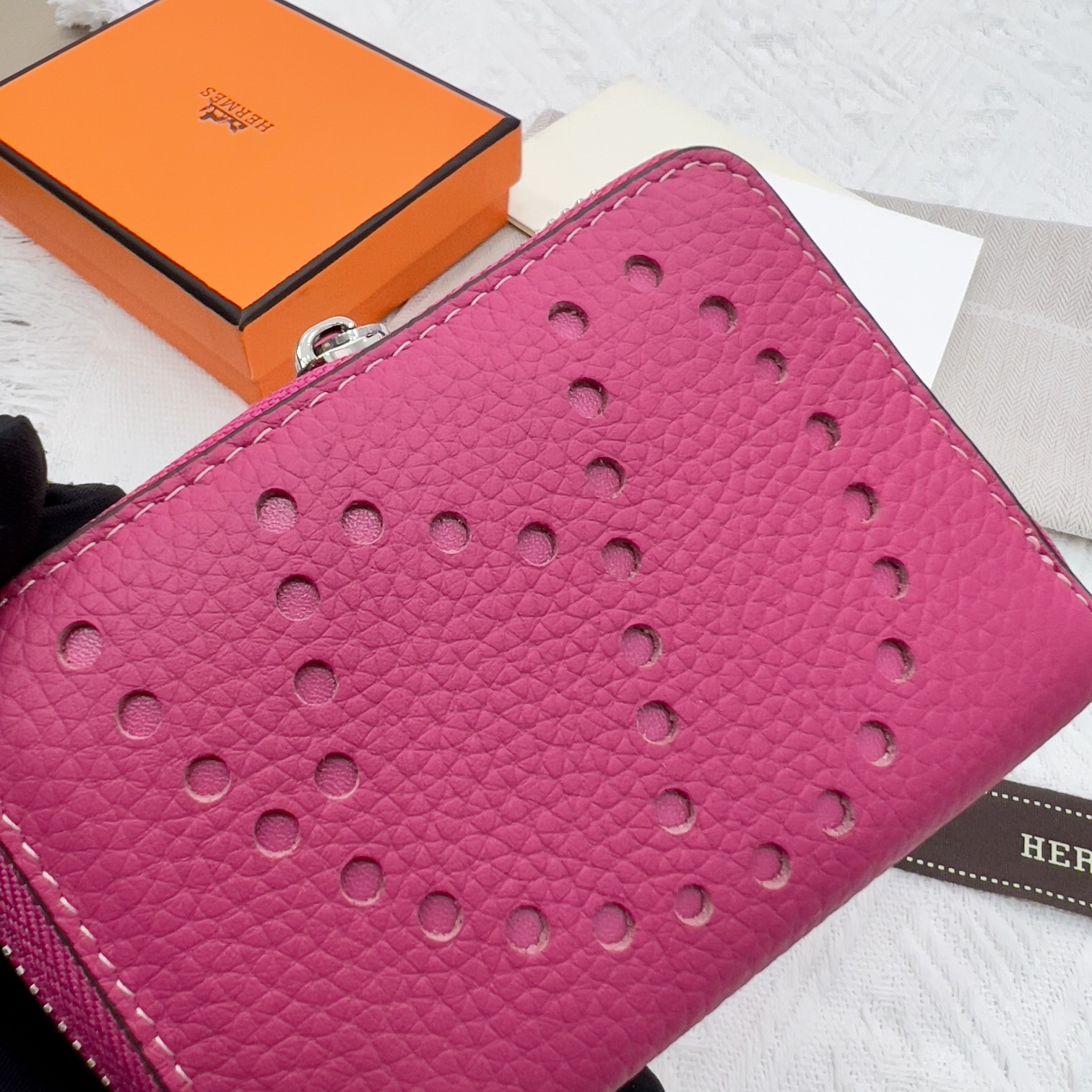 Hermès Constance Leather Wallet - Image 6