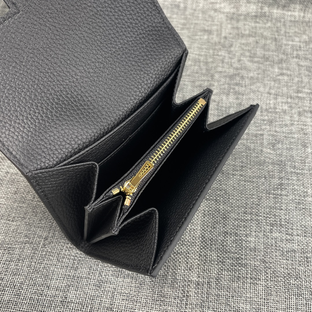 Hermès Constance 537 Leather Shoulder Bag - Image 6