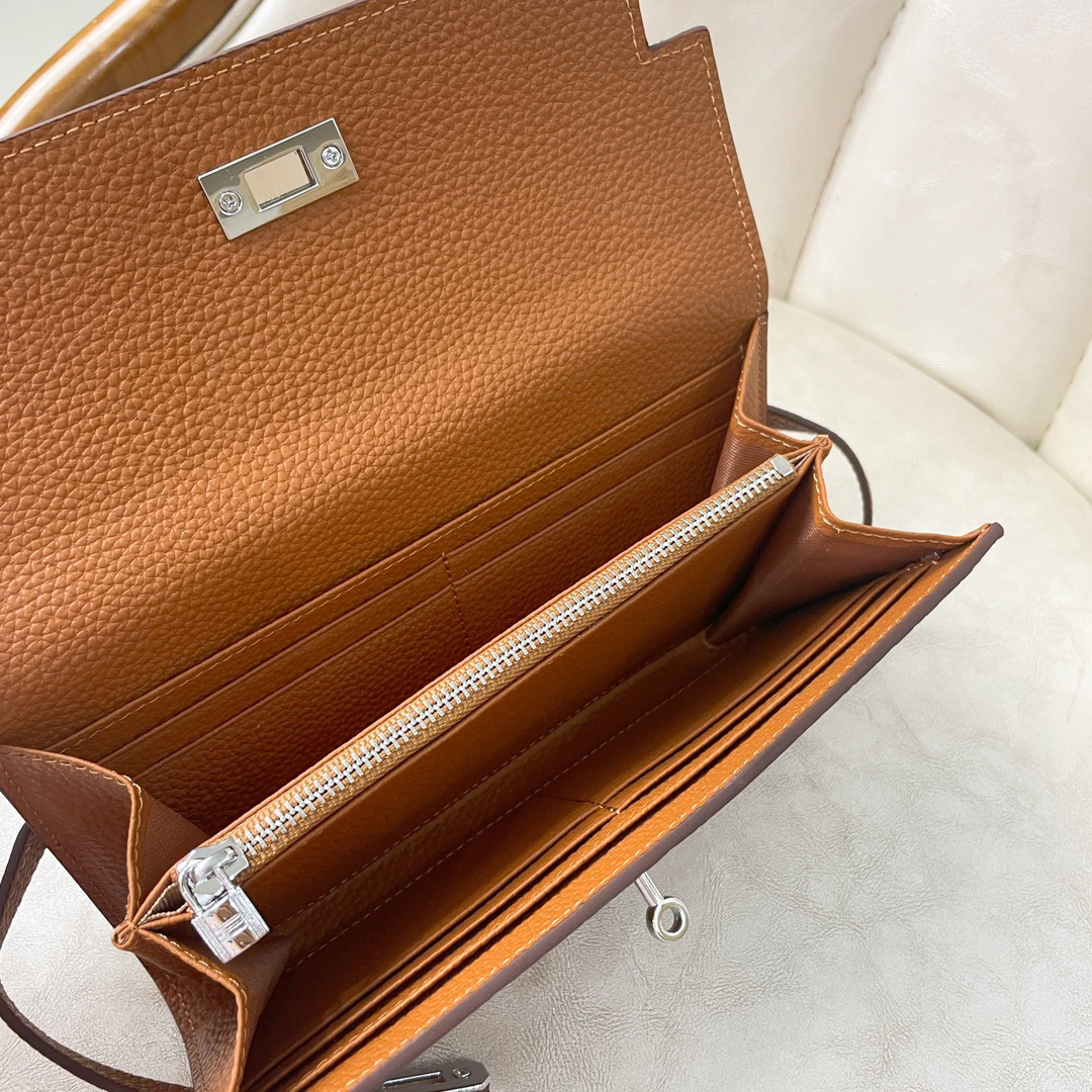 Hermès Kelly Wallet, Small - Image 6
