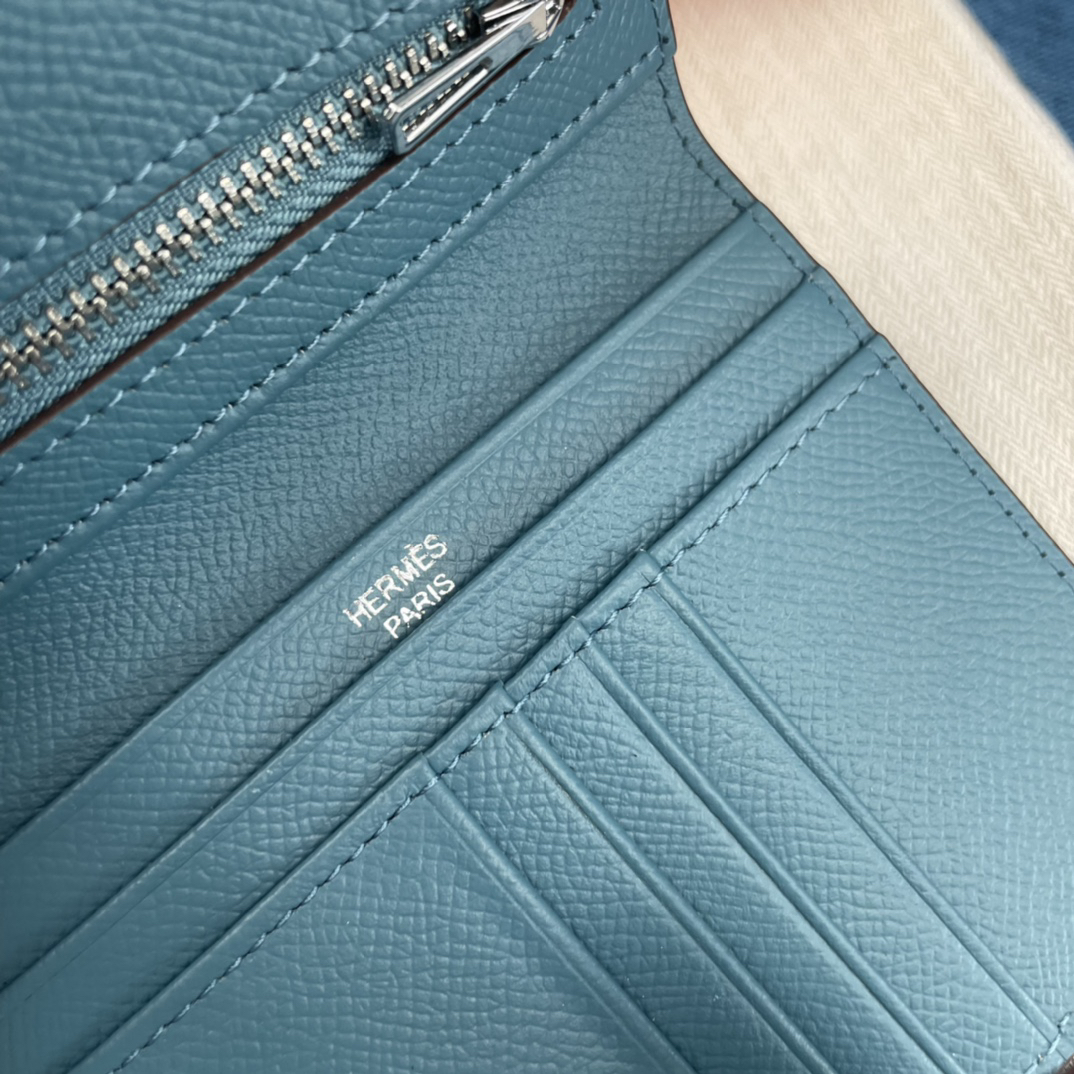 Hermes Leather Vertical Wallet - Image 6