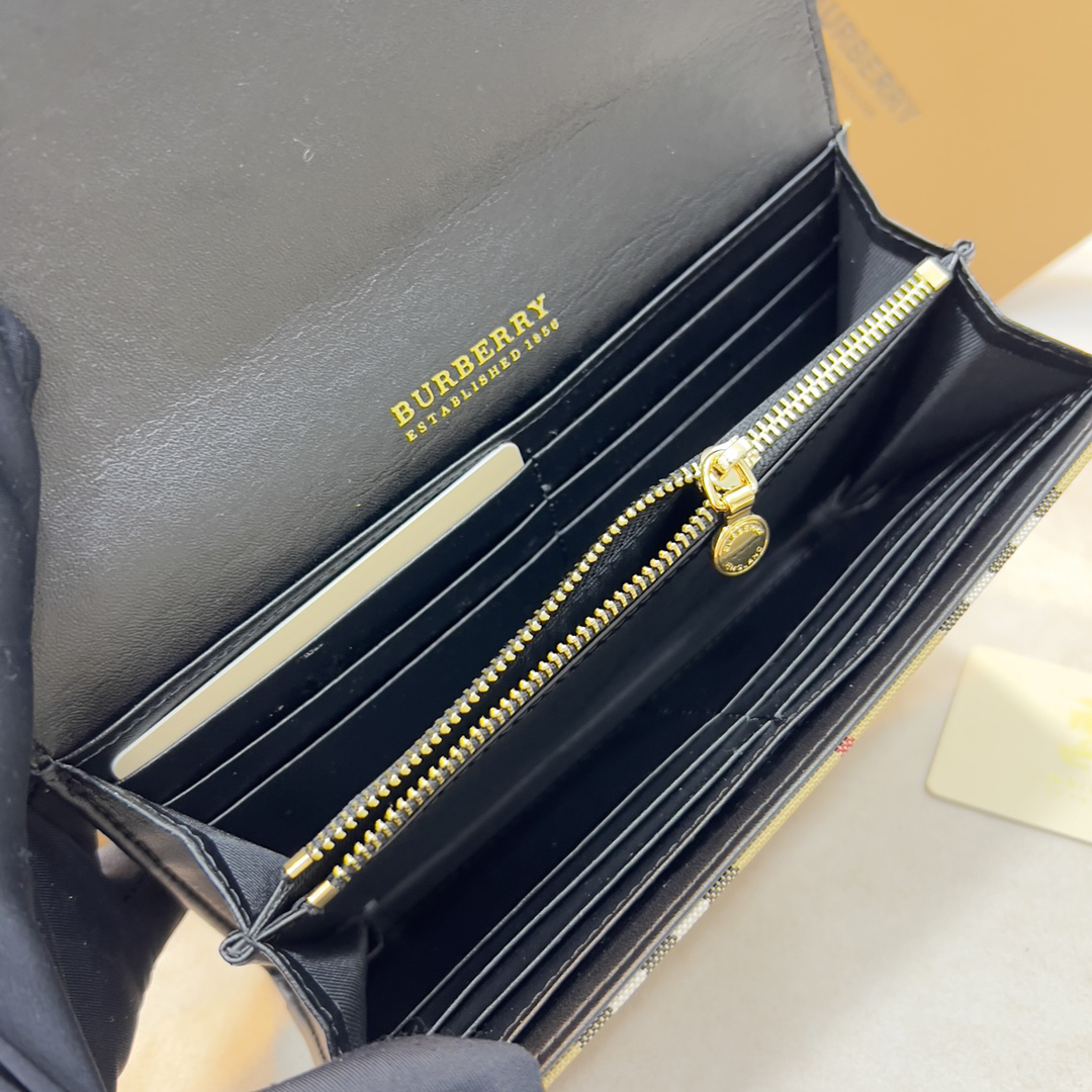 Burberry Vintage Check Long Wallet - Image 6