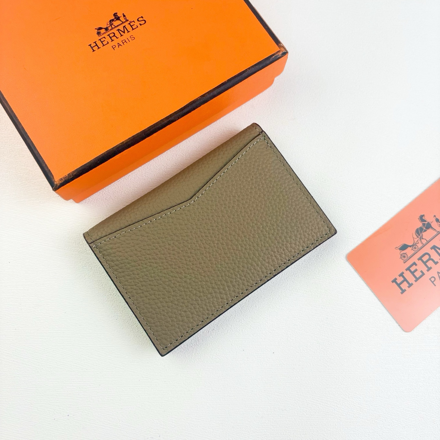 Hermès City 8CC Card Holder in Barenia Faubourg Calfskin - Image 6