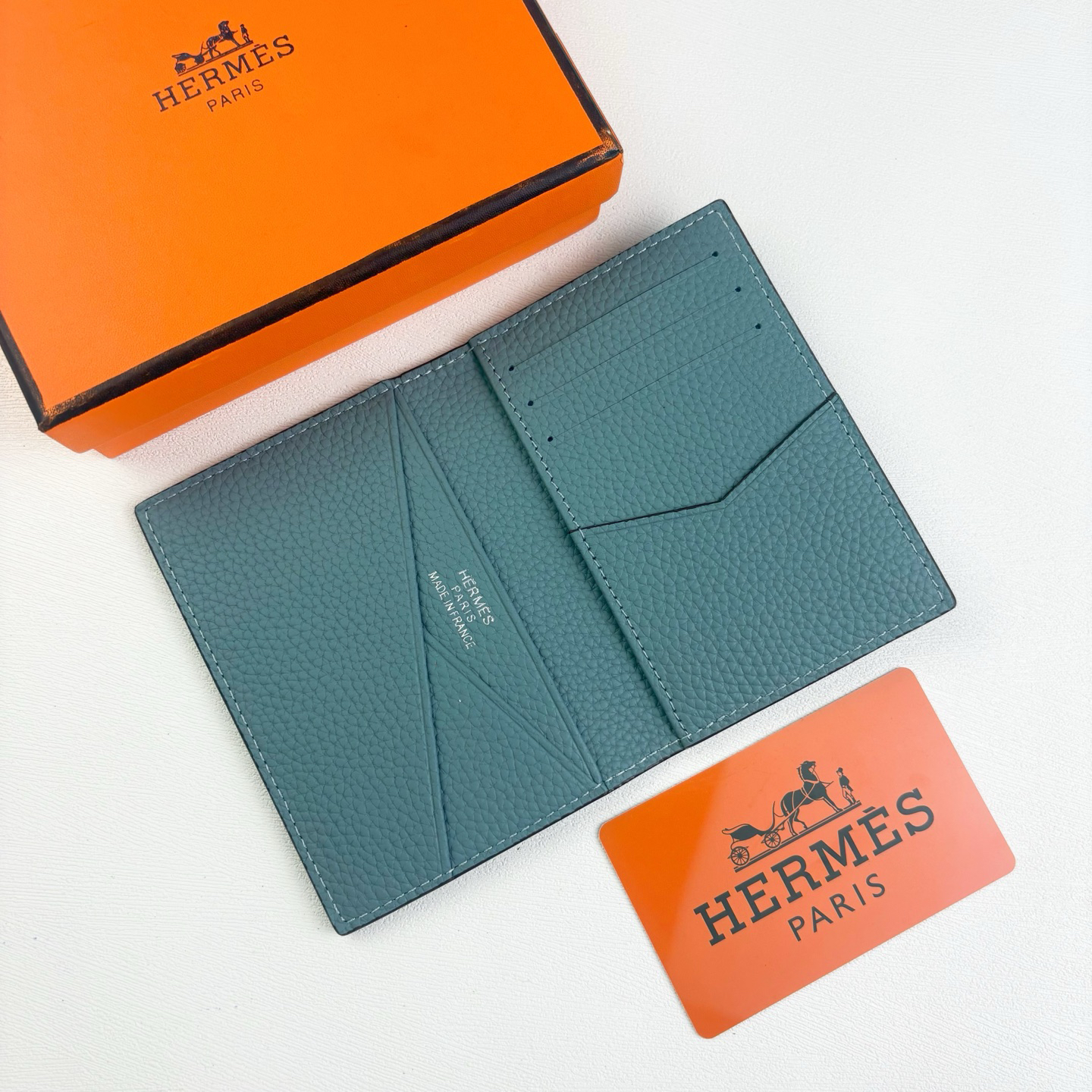 Hermès City 8CC Card Holder in Barenia Faubourg Leather - Image 6