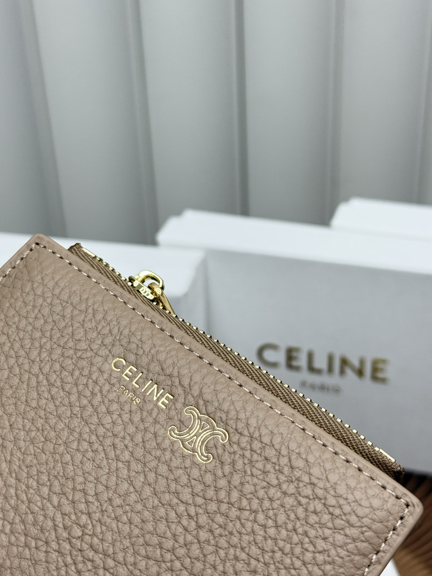 CELINE Short Leather Wallet - Image 6