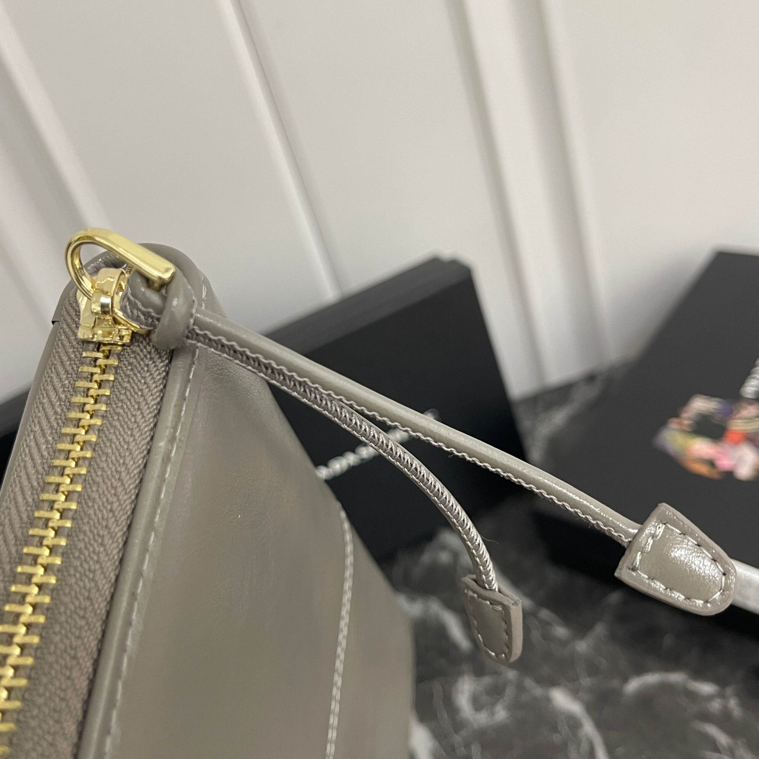 Prada Oil-Waxed Leather Wallet with Metal Triangle Logo - Image 6