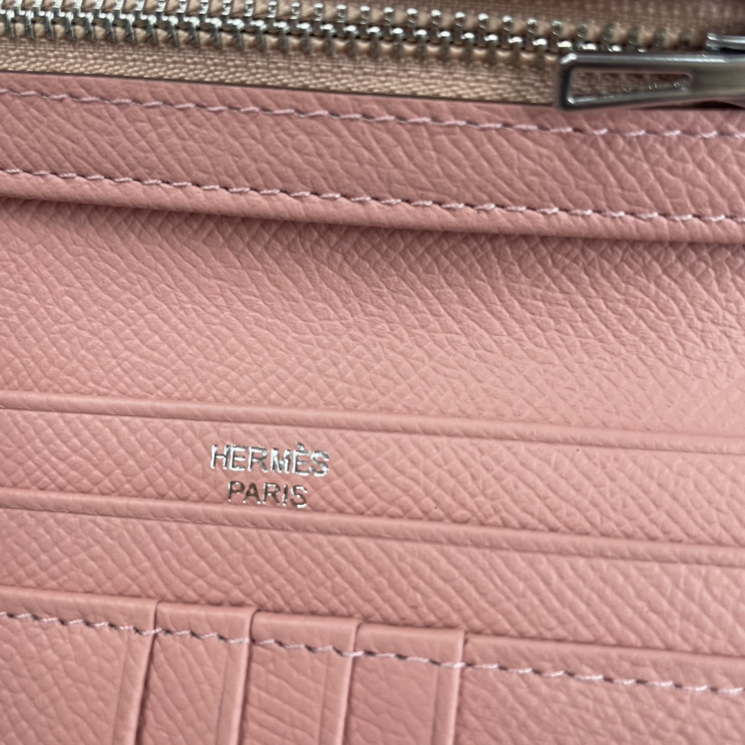 Hermes Vertical Palm-Grain Leather Wallet - Image 6