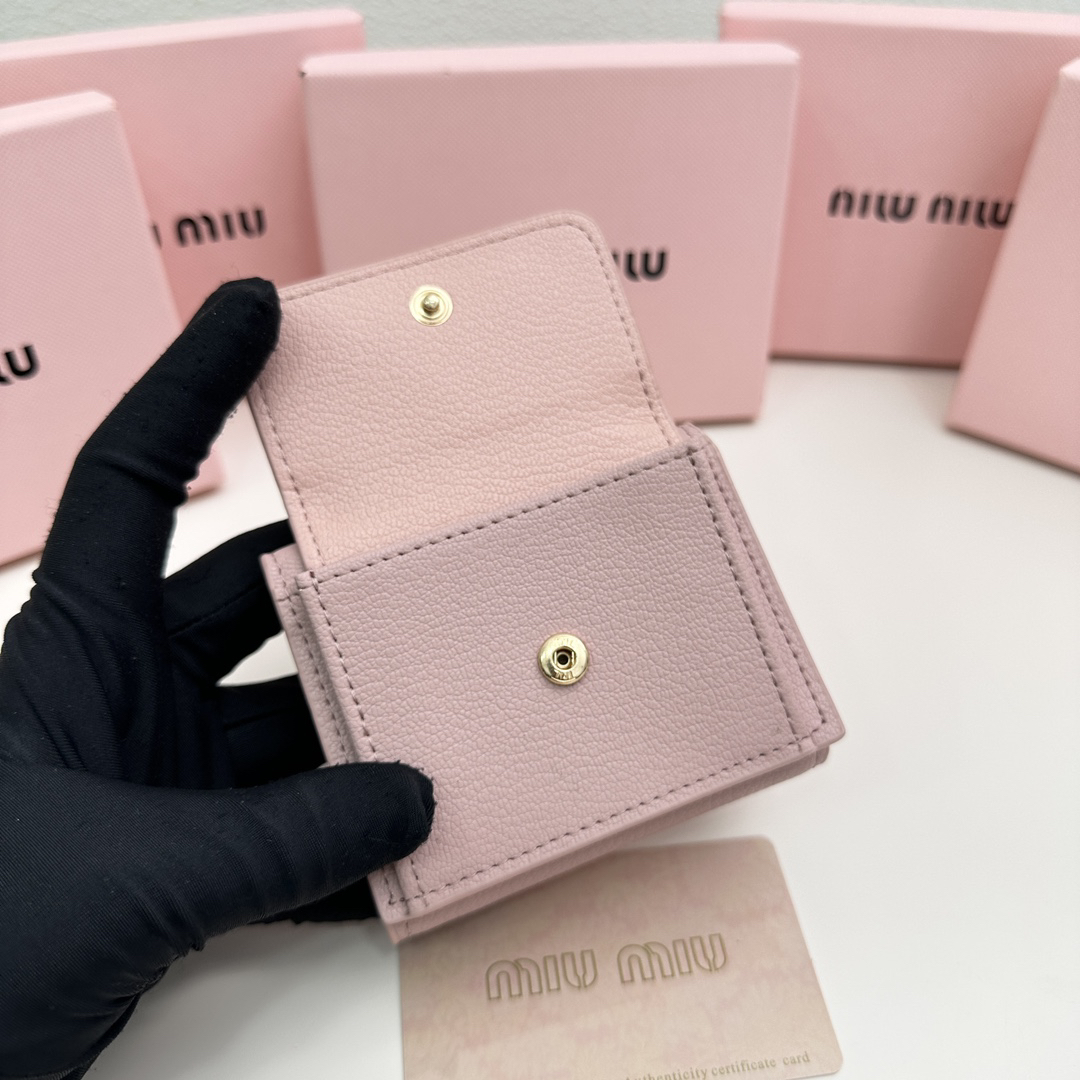 Miu Miu Leather Small Wallet - Image 6
