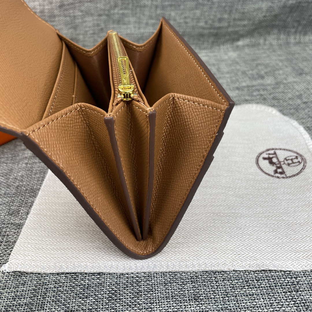 Hermès Constance 537 Palm-Grain Leather Shoulder Bag - Image 6