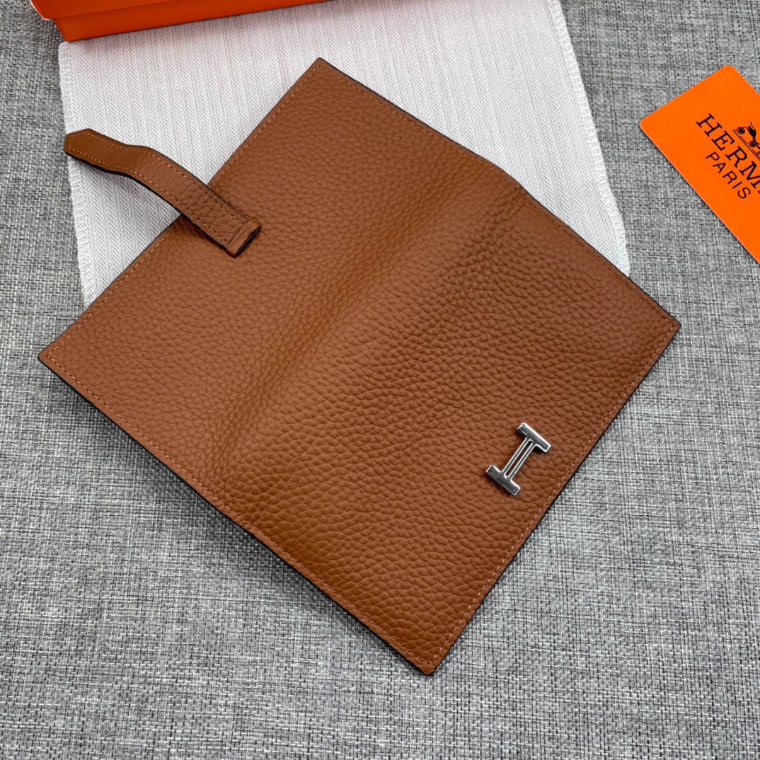 Hermes Women’s Leather Vertical Zip Wallet - Image 6