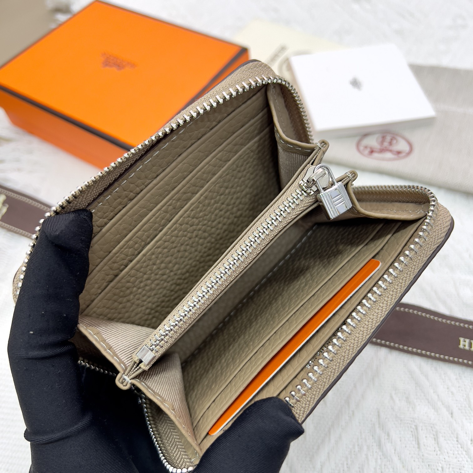 Hermes Constance Leather Wallet - Image 6
