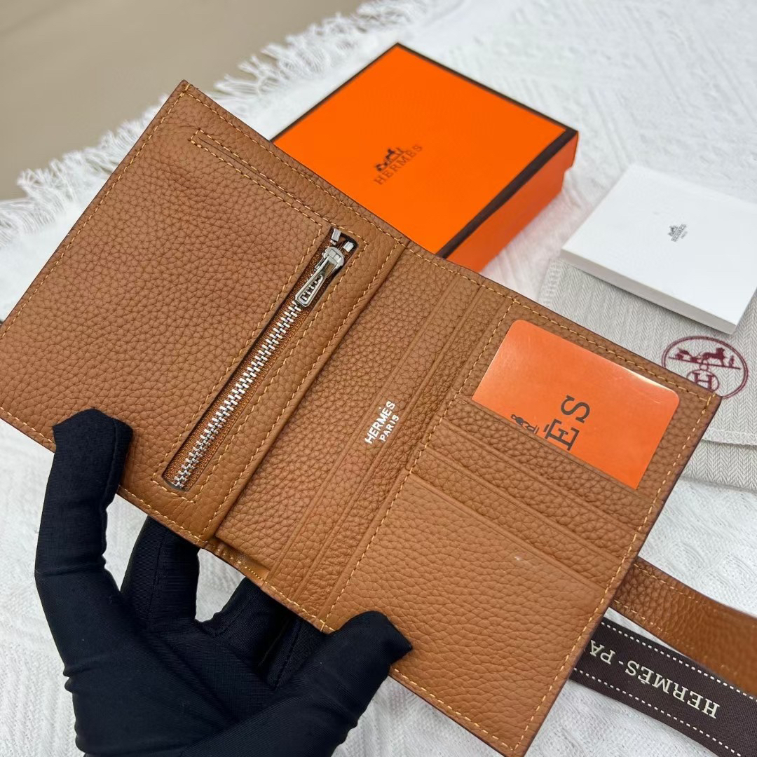Hermès Constance Leather Shoulder Bag - Image 6
