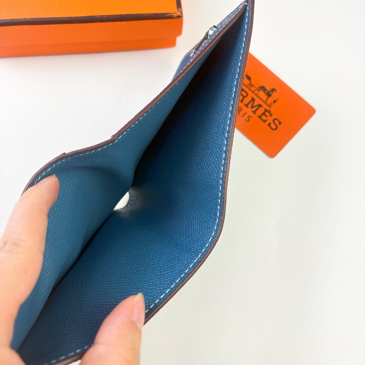 Hermes Empson Leather Short Wallet - Image 6