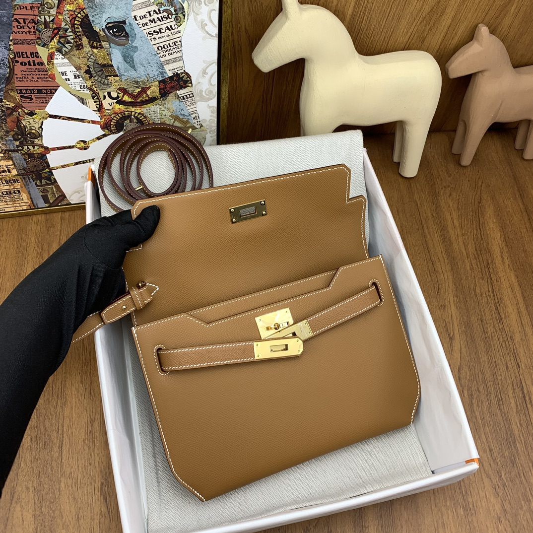 Hermès Kelly Depeches 9.84-Inch Epsom Leather Crossbody Bag - Image 6