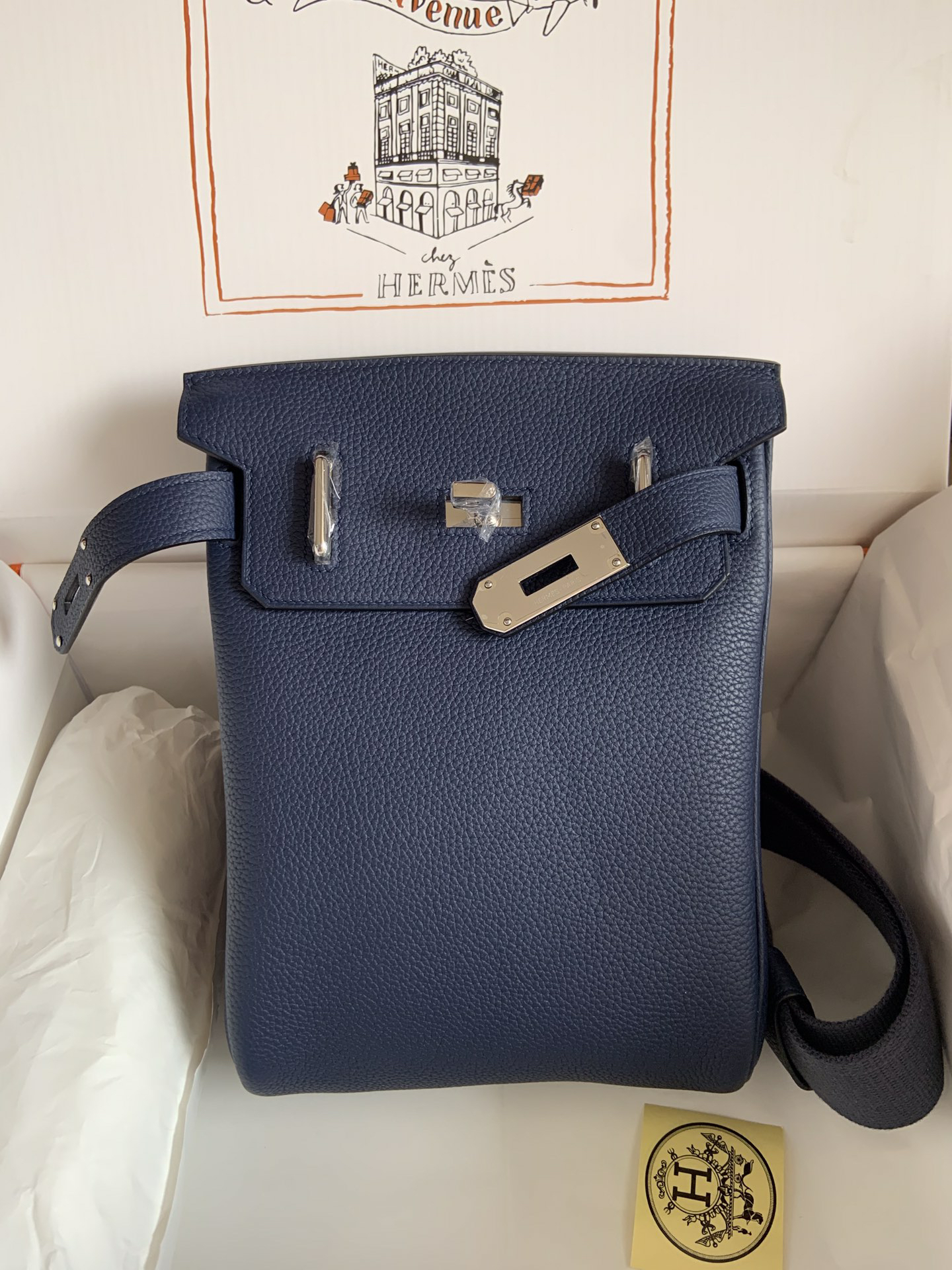Hermes HAC A Dos Leather Belt Bag - Image 6