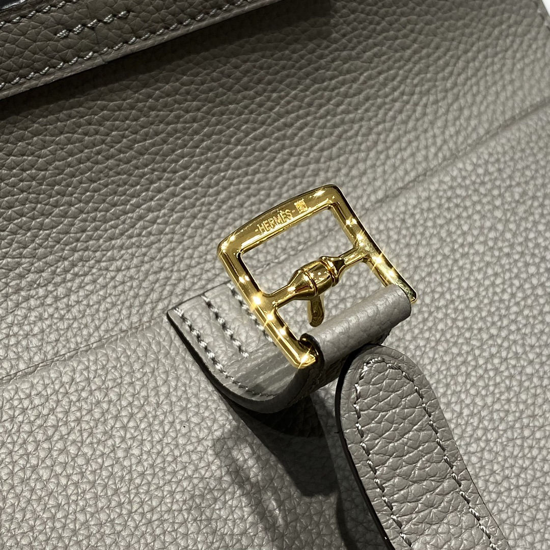 Hermès Halzan Handbag - Image 6