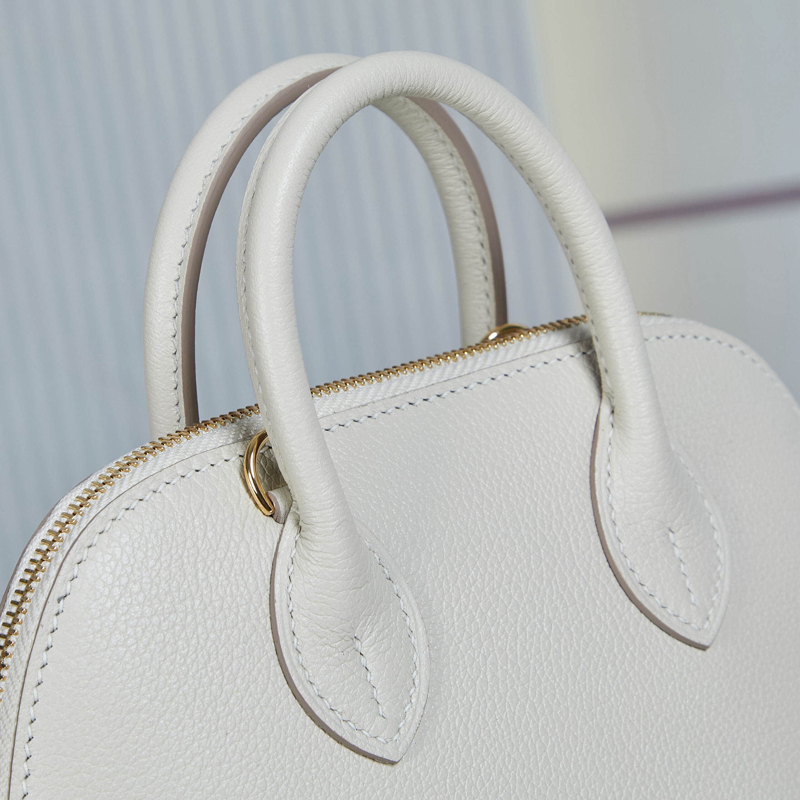 Hermès Bolide Handbag 19 cm in Evercolor Calfskin - Image 6