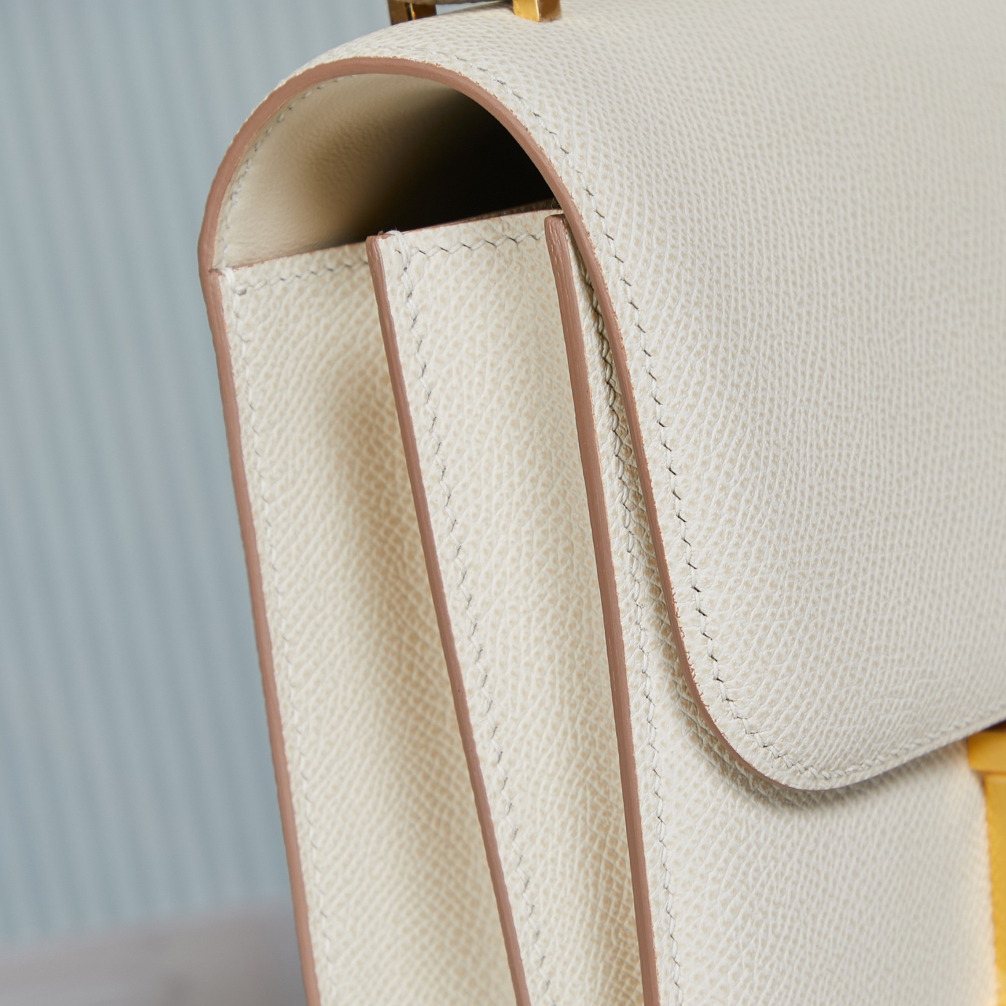 Hermès Constance 19 Epsom Calfskin Shoulder Crossbody Bag - Image 6