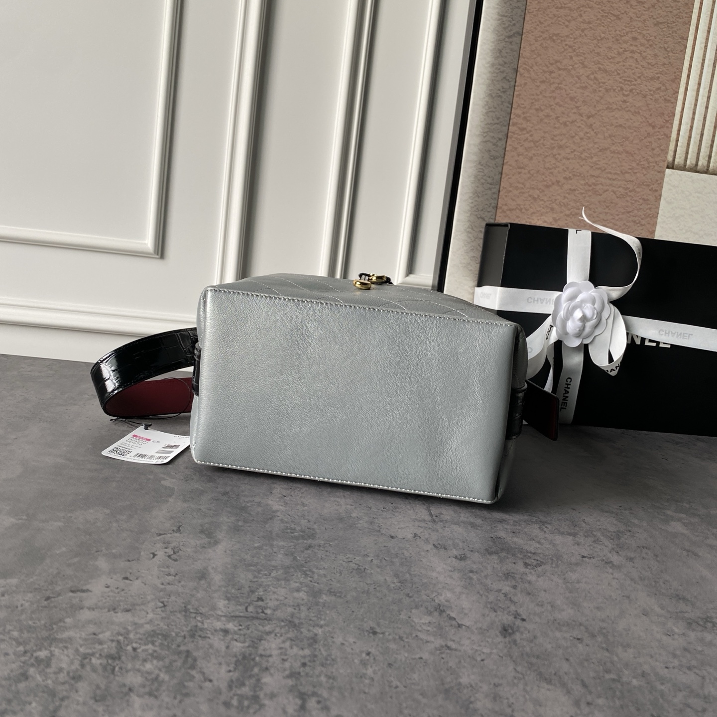 Chanel 26B Bucket Bag AS6584 - Image 6