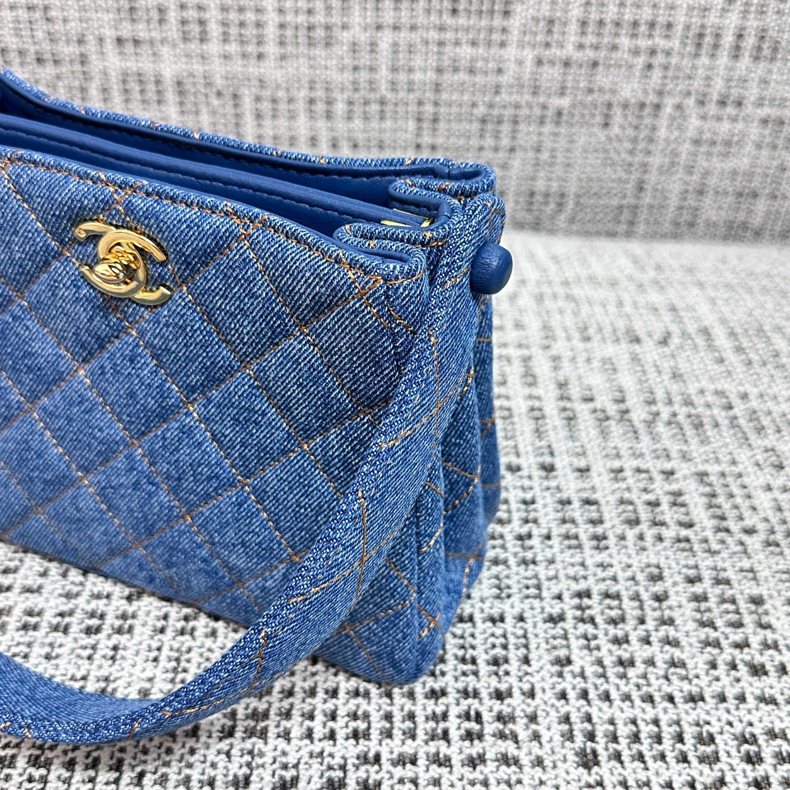 Chanel Vintage Denim Twin-Star Handbag - Image 6