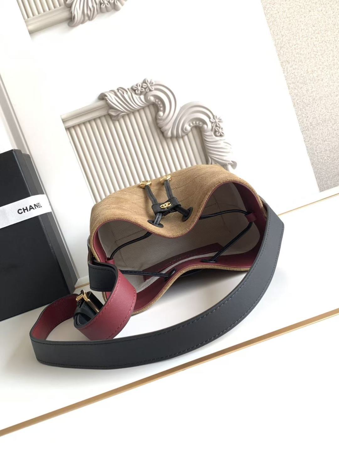 Chanel 26B AS6537 Small Leather Bucket Crossbody Bag - Image 6
