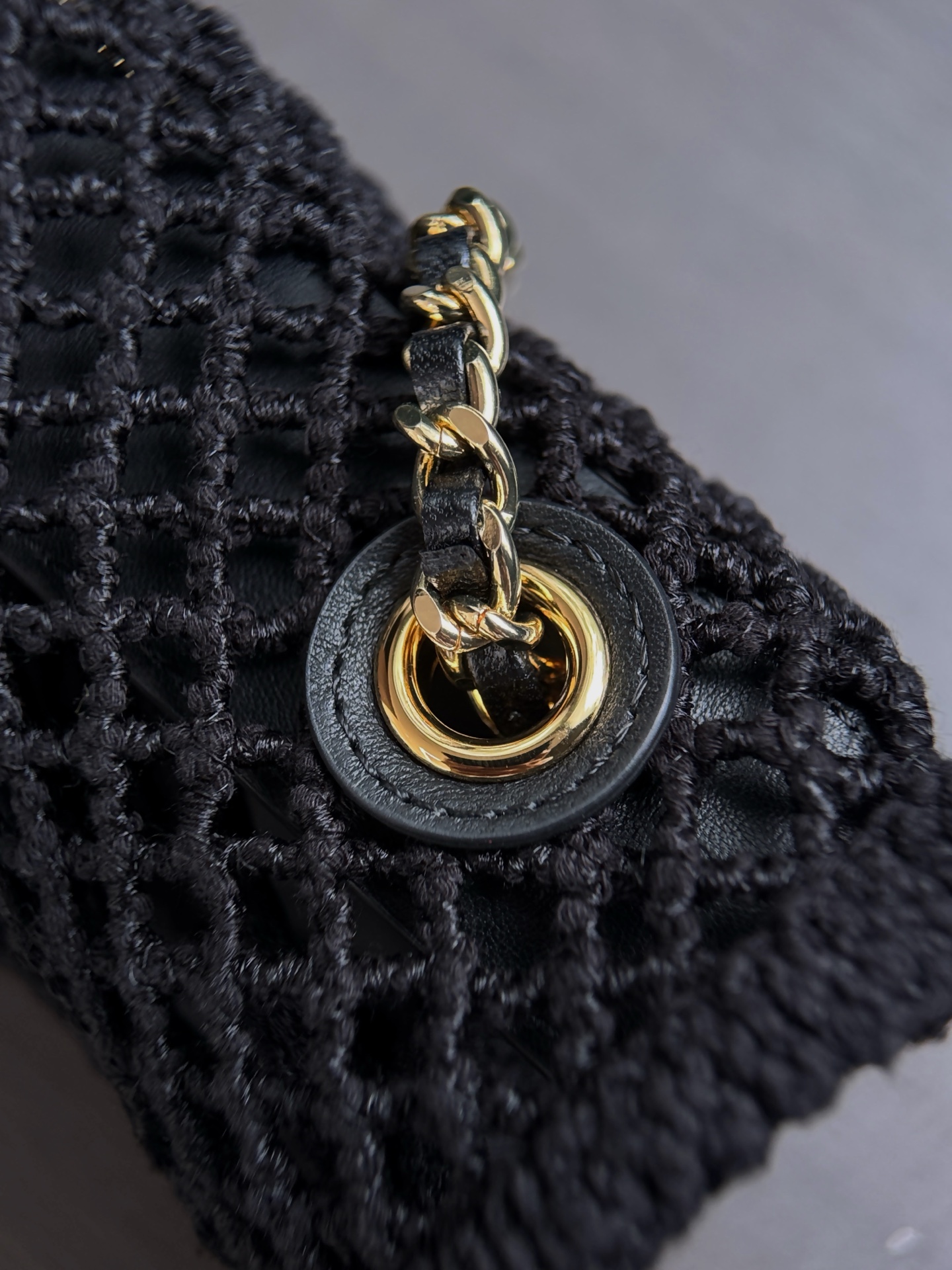 Chanel Knitted Chain Shoulder Bag - Image 6