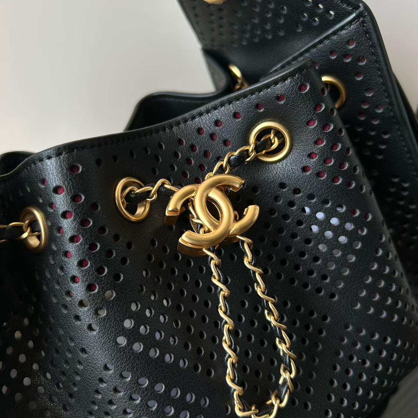 Chanel 26 Hobo Shoulder Bag - Image 6