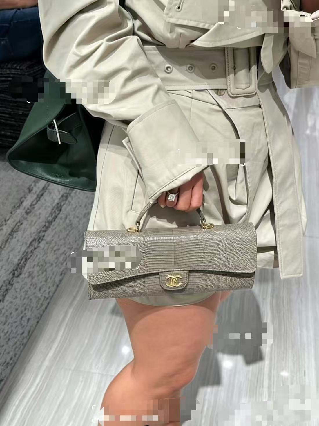 Chanel 26A Crocodile-Embossed Leather Chain Shoulder Bag - Image 6