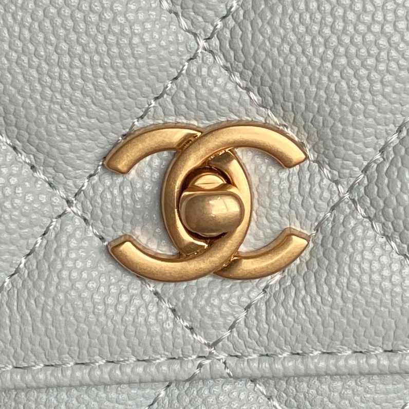 WOC Logo-Handle Handbag - Image 6